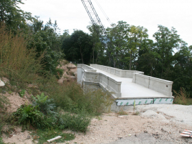 峡谷路桥修复工程
