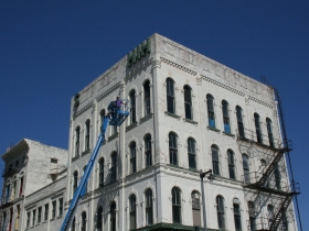 委员会建议将悉尼高楼命名为历史建筑，引信仍然亮着