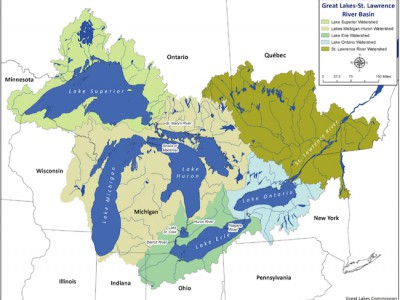 美国各州和各省承诺5月再次开会，继续就划时代的大湖区引水问题进行辩论
