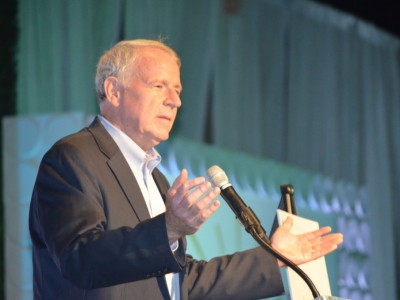 市长汤姆·巴雷特支持州众议员乔希·泽普尼克的连任，并引用了劳动力发展方面的领导力
