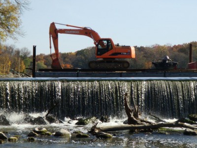 淡水争议:修复埃斯特布鲁克大坝将花费更少