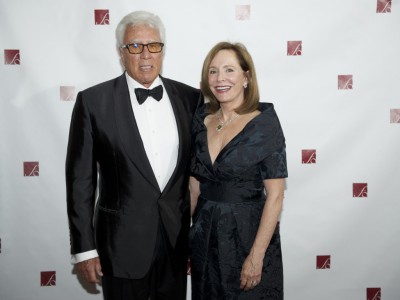 唐纳德和唐娜·鲍姆加特纳向佛罗伦萨歌剧院捐赠了150万美元