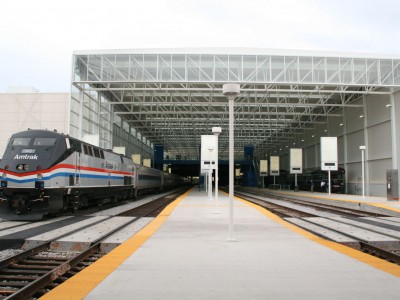 密尔沃基:耗资2200万美元的新铁路大厅开放