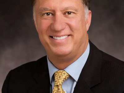 Joseph E. Kerschner，医学博士，被任命为美国医学院协会董事会主席