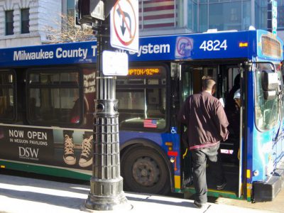 Lipscomb提供避免公交线路中断的解决方案