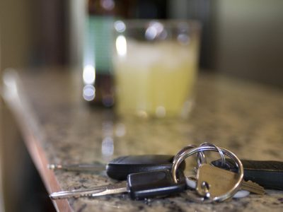 两党法案加强酒驾法律