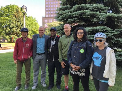 在密尔沃基的眼睛:城市庆祝上周骑自行车去上班