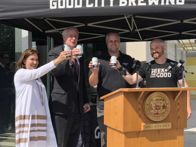 眼睛在Milwaukee: Craft Brewer’s Century City Plan Approved