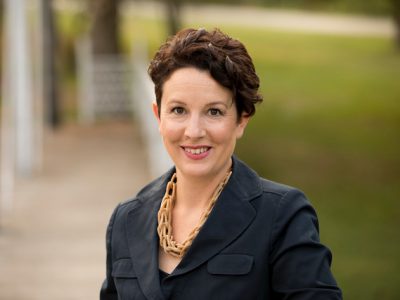 县主管杰森·哈斯支持玛丽娜·迪米特里耶维奇竞选密尔沃基第14区女议员
