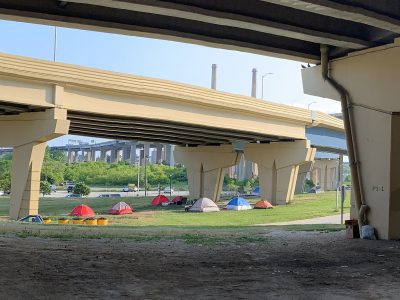 密尔沃基:有没有计划防止新帐篷城?