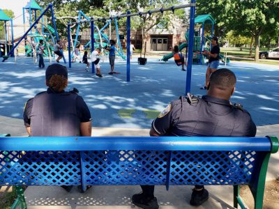 谢尔曼公园警察与社区关系更好?