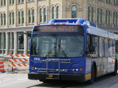 交通:密尔沃基地区接收COVID-19公共交通6200万美元的援助