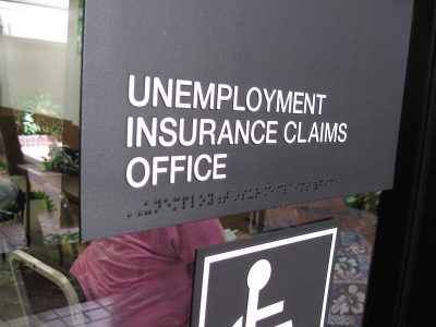 诉讼寻求结束对残疾人失业补贴的禁令