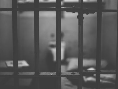 墨菲定律:美国最严重的监狱不公正划分?