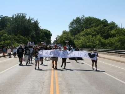 抗议第37天:游行，庆祝，呼吁正义