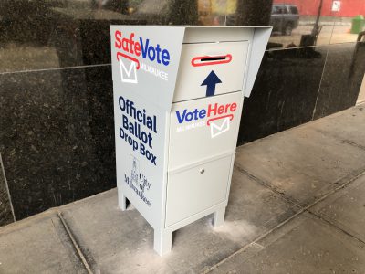 密尔沃基市政厅:新选票投送箱亮相