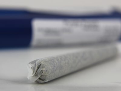 密尔沃基应该取消对少量大麻的罚款吗?