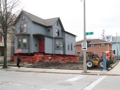 密尔沃基:历史悠久的房屋将被移动三个街区