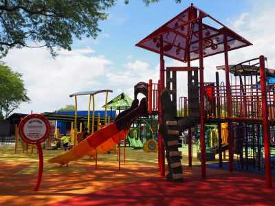 想参观Summerfest的儿童公园吗?检查日程安排