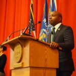 骑士约翰逊市长入选全国行人安全倡议