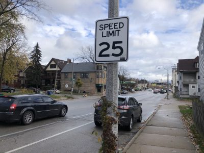 交通:密尔沃基的默认限速应该是20英里每小时吗?
