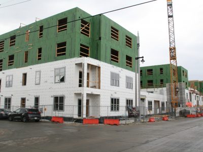 周五照片:新公寓楼依靠新兴的建筑技术